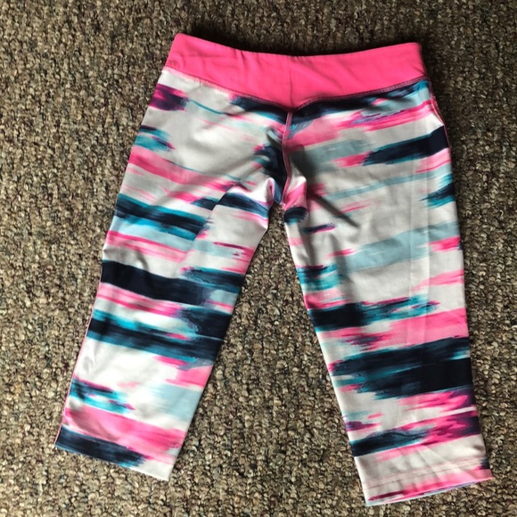 Capris - Picture 2 of 3